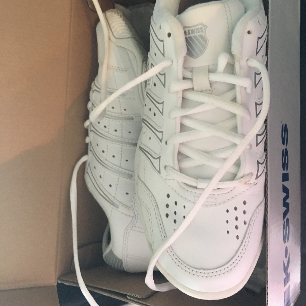 K Swiss Grancourt Tennis Sneakers - Picture 3 of 4